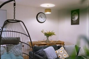 Interior - Birmingham City Centre Apts - 2BR (Birhingham)