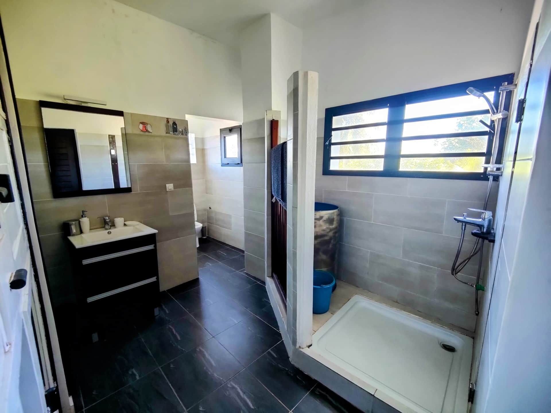 Towels, toilet paper