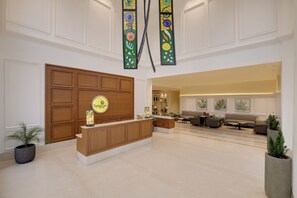 Reception - Lemon Tree Hotel Bhubaneswar (Bhubaneswar)