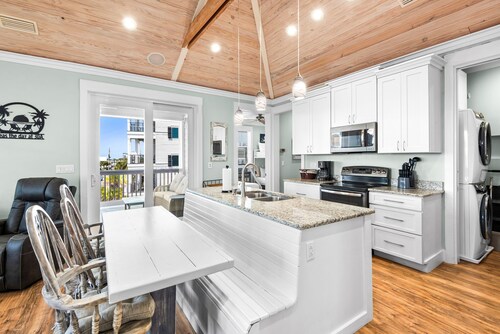 Spacious 30A Beach Retreat w/ Golf Cart & Private Pool - Sleeps 21