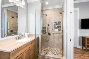 Shower, hair dryer, towels - Spacious 30A Beach Retreat w/ Golf Cart & Private Pool - Sleeps 21 (Santa Rosa Beach)