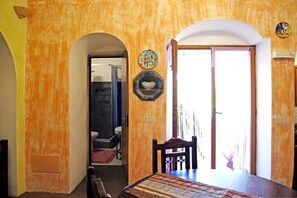 Apartemen Tradisional, pemandangan laut | Tempat makan