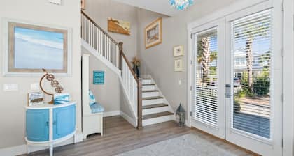 Sands of Time! Private Pool! Dog Friendly! 600ft to Beach! Sleeps 18