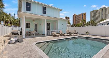 Sands of Time! Private Pool! Dog Friendly! 600ft to Beach! Sleeps 18