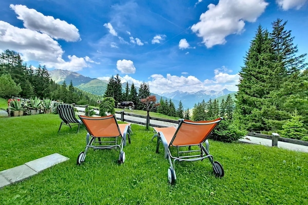 Möbel, Sommer, Landschaft, Gartenmöbel, Bergstation, Gebirge, Lärche, Stuhl, Rasen, Senke
