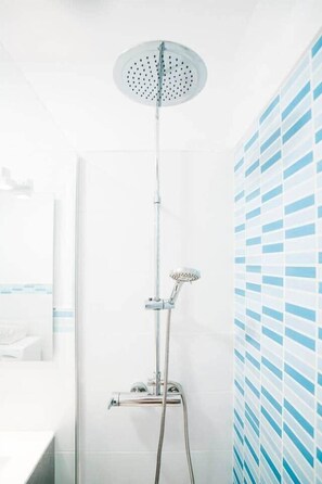 Hair dryer - Sunny Studio, Balcony & Fast WiFi · 2 min to Beach (Los Cristianos)