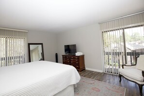 Iron/ironing board, WiFi, bed sheets - 3-Bedroom Pinehurst Condo at Lakeview with Pool (Pinehurst)
