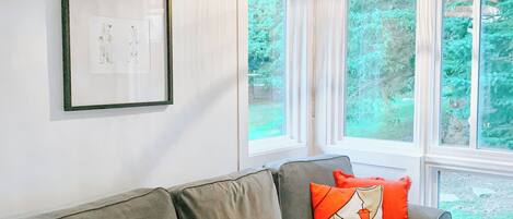Apartment, Balkon, Blick auf den Innenhof | Ausblick vom Zimmer