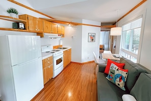 Apartment, Balcony, Courtyard View | Interior - Le Refuge des cimes by Gestion ELITE (Mont-Tremblant)