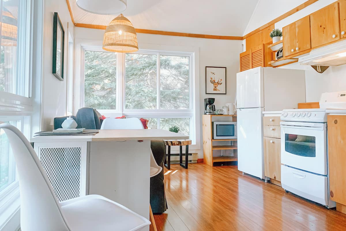 Apartamento, sacada, vista para o pátio | Cozinha privada