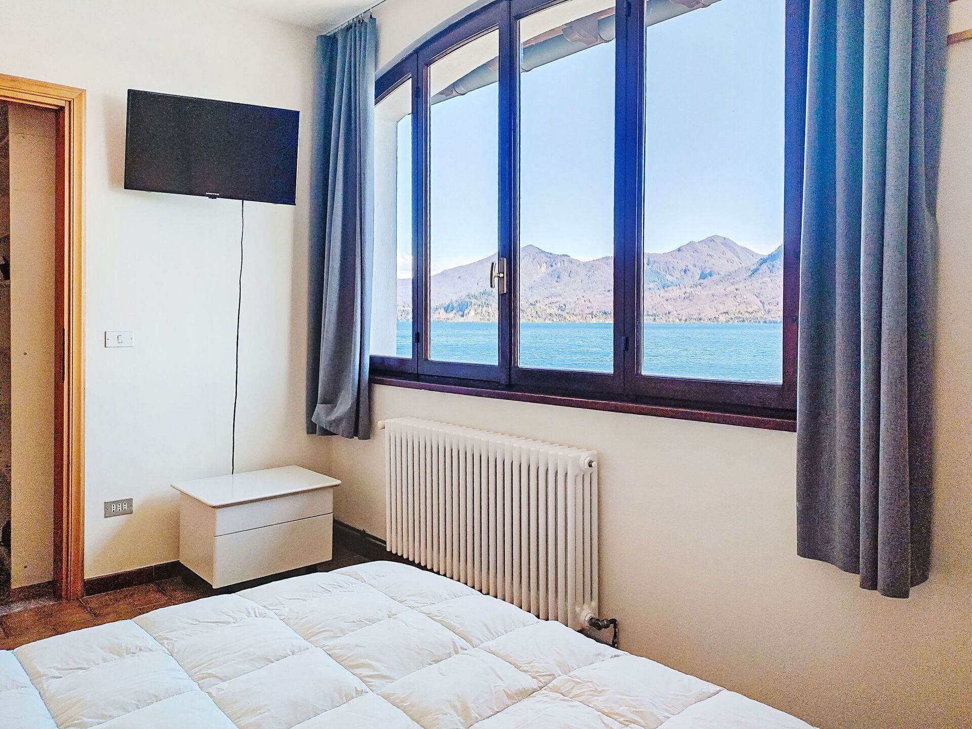 Lit parapluie, Wi-Fi gratuit, draps fournis