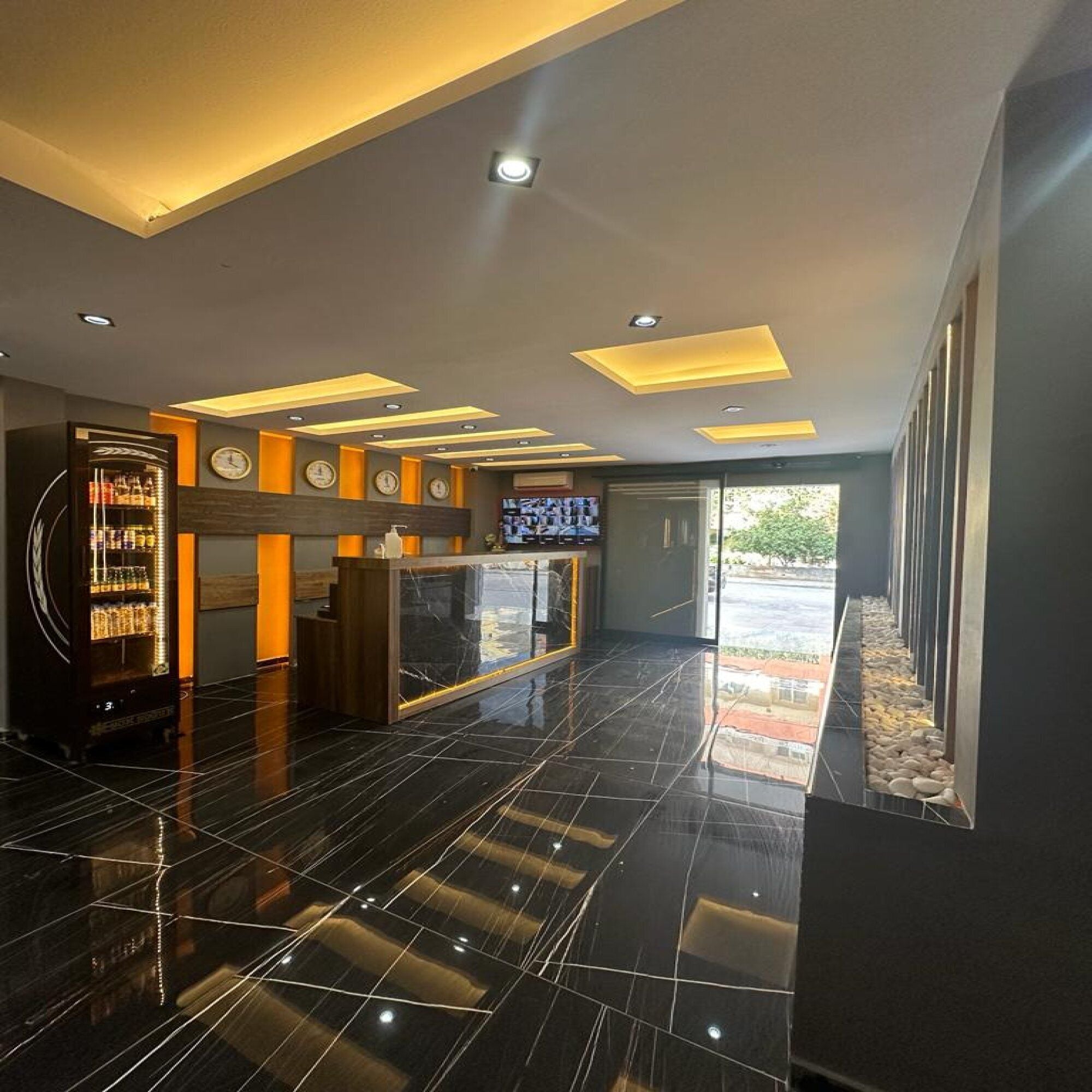 Classic Apartment, City View | Lobby