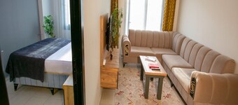 โลคา มาริน โอเต็ล