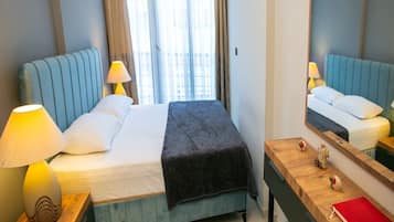 Classic Apartment, City View