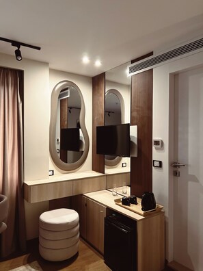 Deluxe Twin Room | Interior - Hathor Dahabiya Cruise 3 Nights - 4 Days (Aswan)