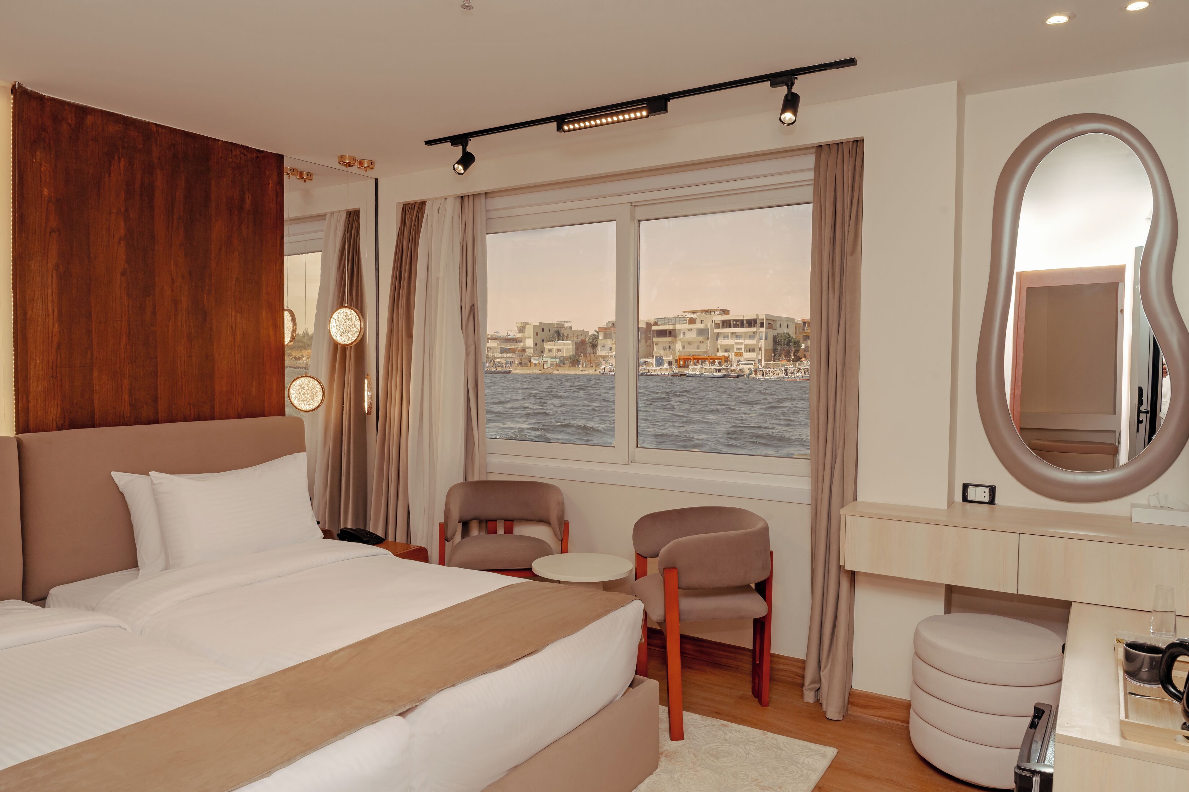 Luxury Twin Room, River View