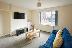 House - Host Stay Highwood Avenue (Nottingham)