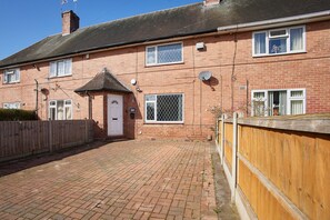 Room - Host Stay Highwood Avenue (Nottingham)