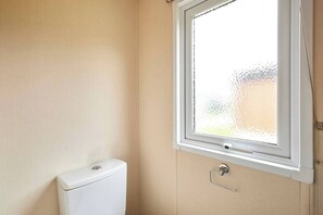 House | 2 bedrooms - Host Stay Wentbridge Lodge (York)