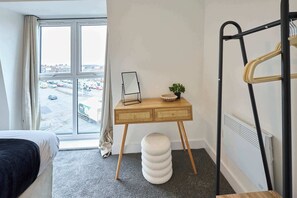 House, Accessible - Host Stay 18 Queens Court (Liverpool)