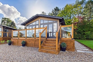 Exterior - Host Stay Highland Cottage (Beverley)