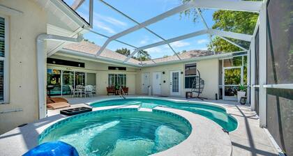 Waterfront 3B Free Dock Heated Pool Hot Tub Gym
