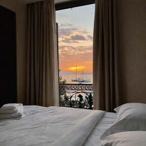 Room - Panellinion Beachfront Getaway - Sunset Port Views (Kalamata)