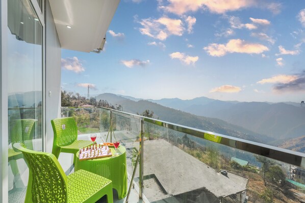 Deluxe Apartment | Outdoor dining
