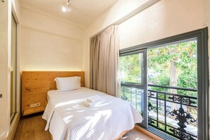 Apartment - Panellinion Single Getaway - Seaescape by the Port (Kalamata)