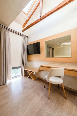 Apartment - Panellinion Beachfront Gem, Comfy & Sunny Triple (Kalamata)