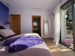 2 bedrooms, iron/ironing board, travel crib, free WiFi - Quiet Lucia sheepfold, private heated pool (Figari)