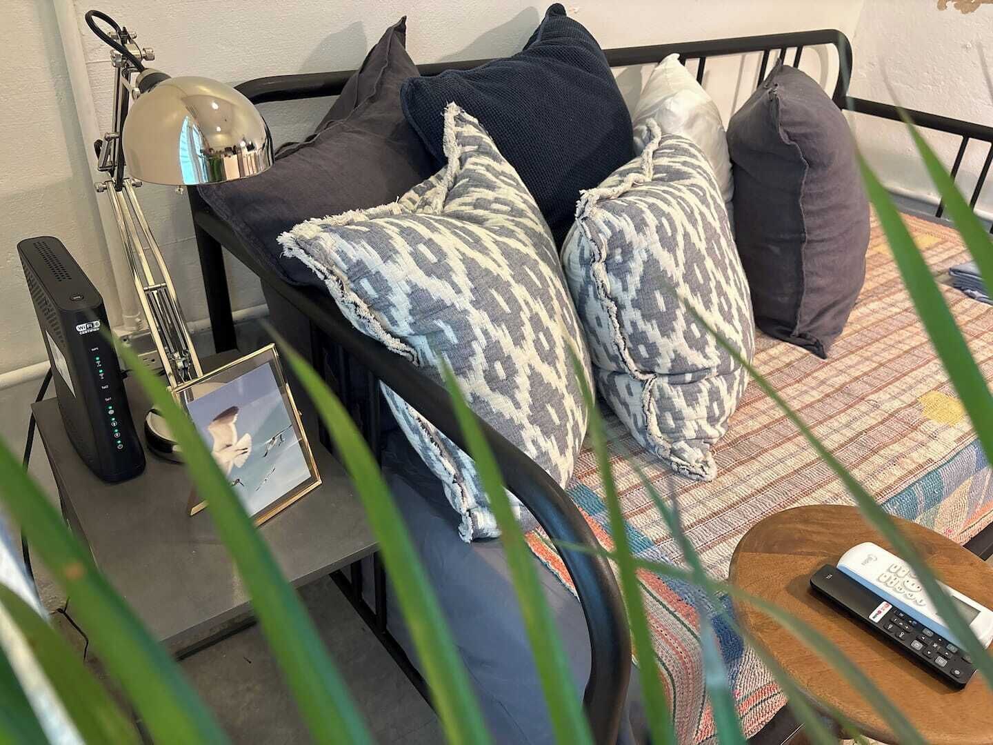 1 slaapkamer, een strijkplank/strijkijzer, reisbedje, gratis wifi