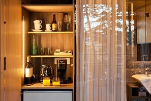 Luxury Mobile Home, 1 Bedroom, Mountainside (Theodosius Glamping Standard) | Minibar - Theodosius Glamping Mobile Home (Vipava)