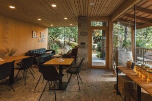 Reception - Theodosius Glamping Mobile Home (Vipava)