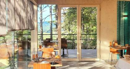 Theodosius Glamping Mobile Home