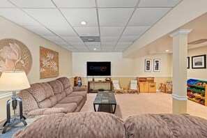 Living area - Lakefront retreat with views, hot tub, kid's play area, dock & fiber internet (Mineral)
