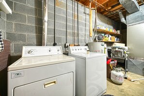 Interior - Secluded lakefront home w/private beach, deck, gas grill, firepit, lake views (Bumpass)