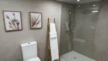 Apartment, City View | Bathroom