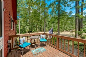 Property grounds - Lakefront home with boat mooring, deck, hot tub, game room & fast WiFi - dogs OK (Bumpass)