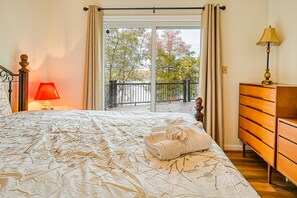 Room - Enchanting lakefront oasis with fire pit, generous patio, dock, & amazing views (Mineral)