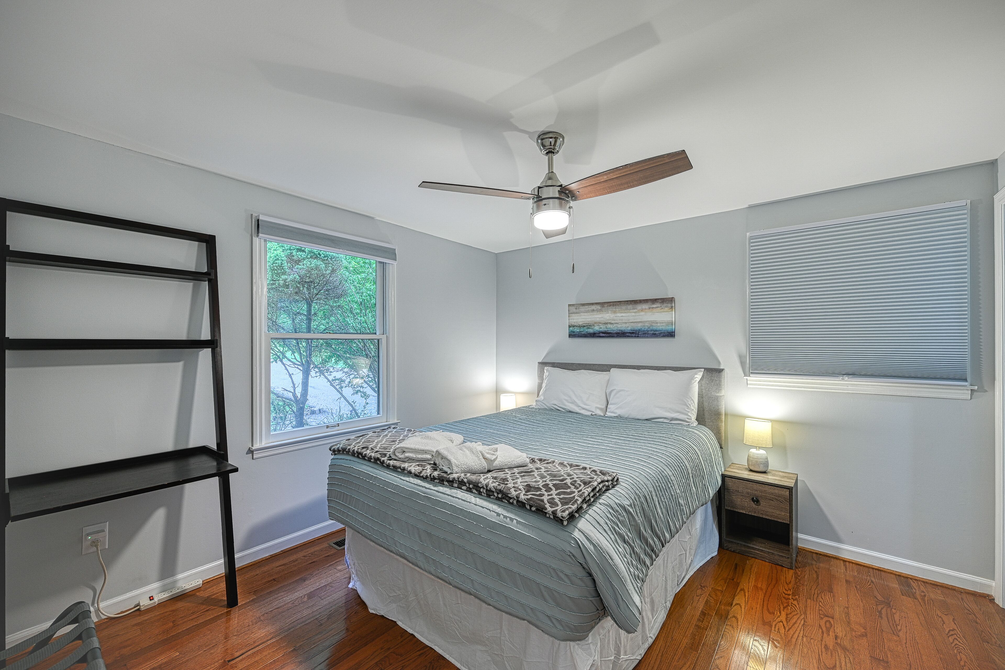 3 chambres, bureau, fer et planche à repasser, Wi-Fi gratuit