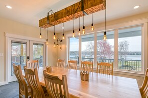 Dining - Dog-friendly lakefront home with a game room, children's items, and firepit (Mineral)