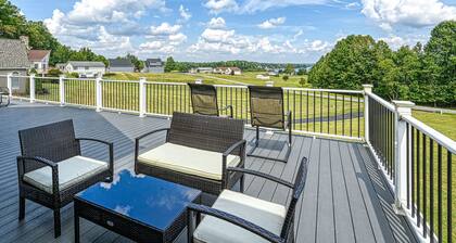 Dog-Friendly Retreat W/ Lake Views, Large Deck, Game Room, & High-Speed WiFi