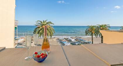Paolo & Elisa - Sea Front Apartments