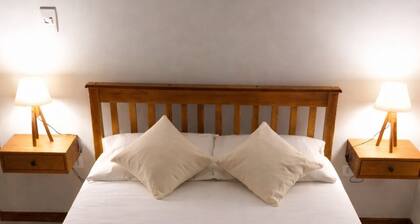Swallows. Charming suite, swimming pool. Close to everything