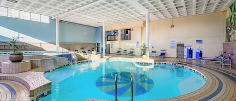 Indoor pool, 2 outdoor pools