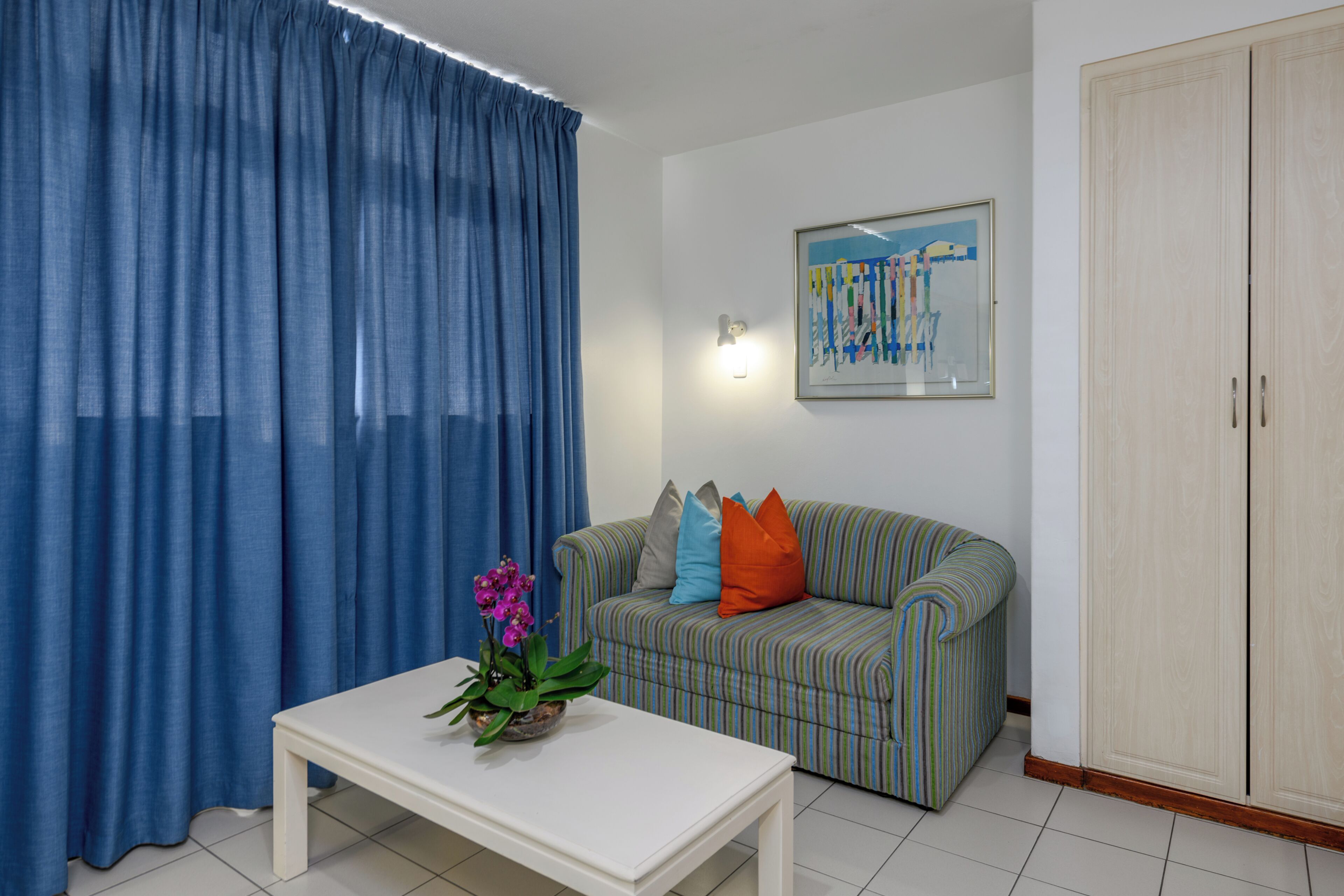 Family Studio Suite | Living area