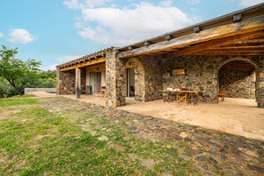 Outdoor dining - La Tanca Del Conte - Suite Squidda (Muravera)