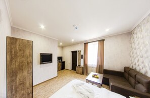 Kahden hengen standard-huone, näköala pihalle | Oleskelualue