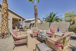 House (4 Bedrooms) | Front of property - On Johnson Ranch Golf Course: San Tan Valley Home (San Tan Valley)